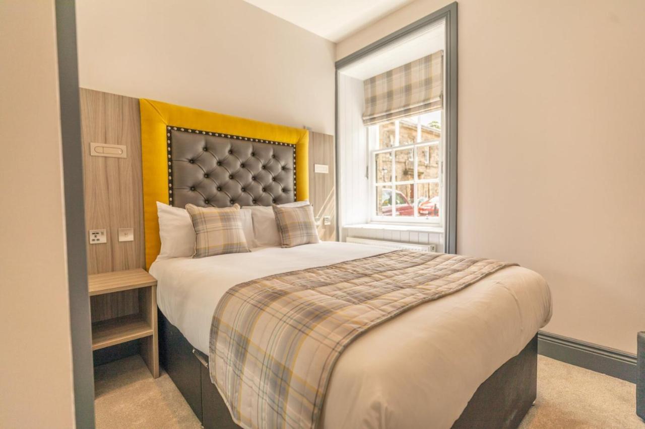 Court Residence Aparthotel Linlithgow Esterno foto